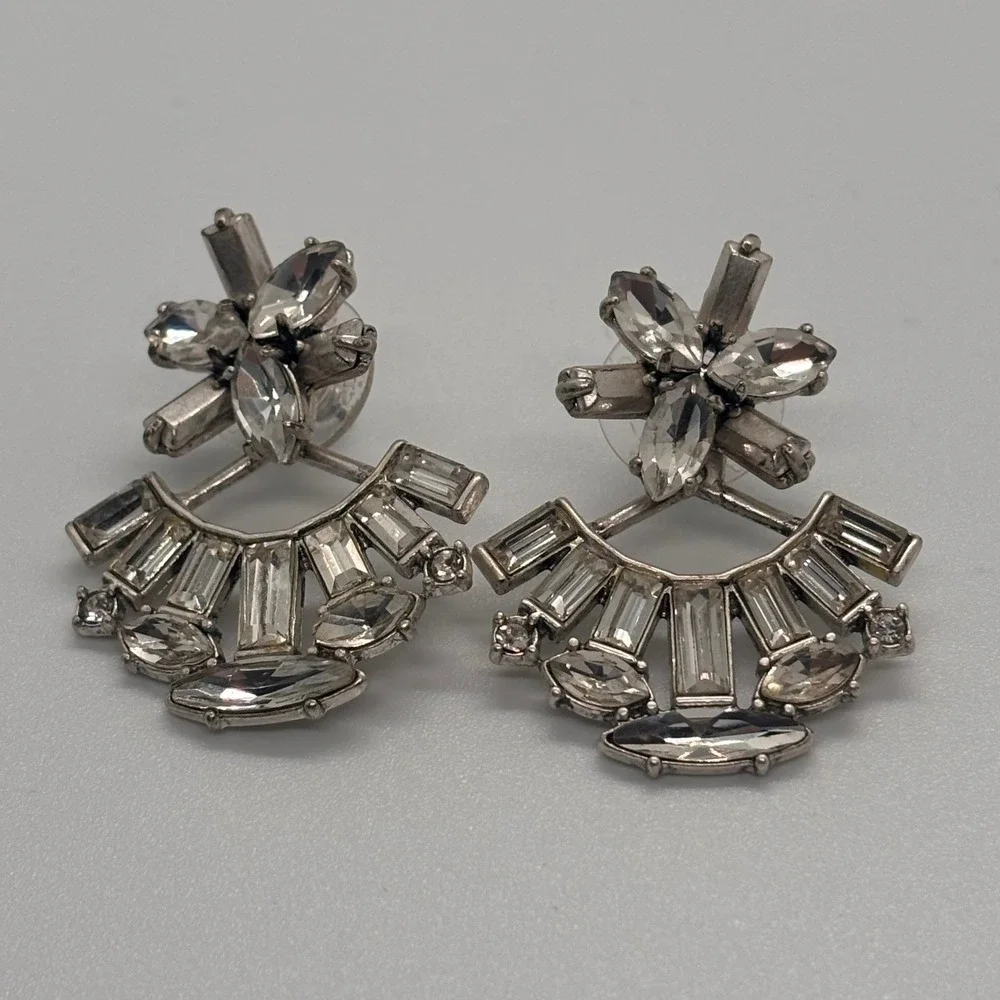 Stella Dot Earrings Fan Shape Crystal Statement Silver‎ Tone Studs Sparkle